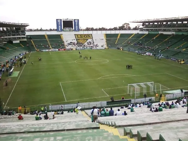 Estadio León (Nou Camp) Estádio