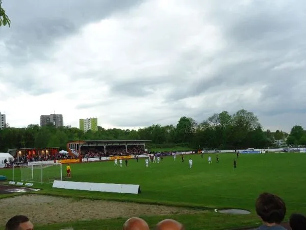 Friedrich-Ebert-Stadion Estádio