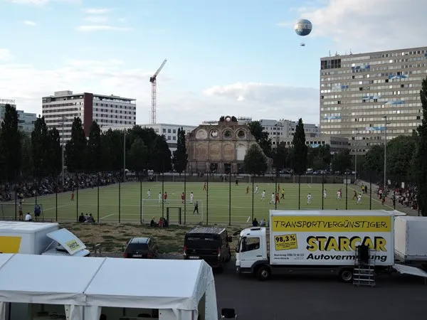 Lilli-Henoch-Sportplatz Estádio