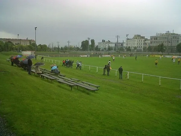 Ostbahn-XI-Platz Estádio