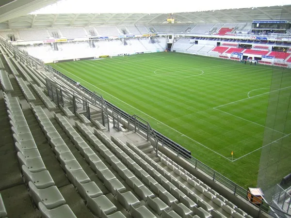 Stade Auguste-Delaune II Estádio