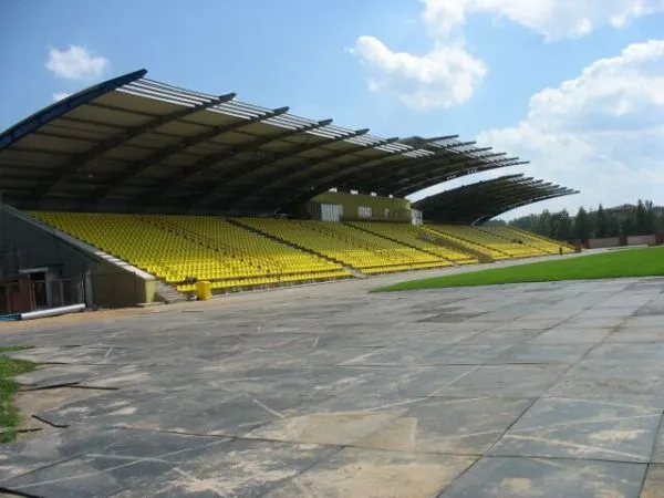 Stadyen Budaŭnik (Stroitel') Estádio